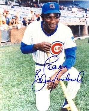 Elrod Hendricks autographed 8x10 Photo (Chicago Cubs)