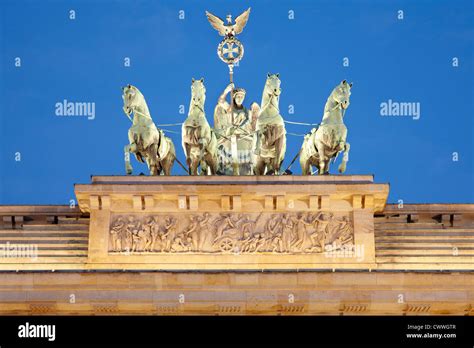 Quadriga on Brandenburg Gate at night, Berlin, Germany Stock Photo - Alamy