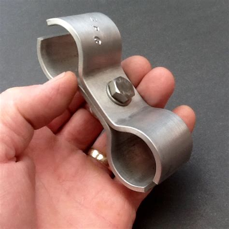 Aluminium Pipe Clamp Double Ports 33mm Diameter / 38mm X 3mm