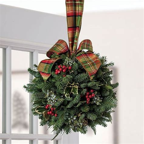 EVERGREEN DÉCOR | Xmas decorations, Christmas diy, Christmas decor diy