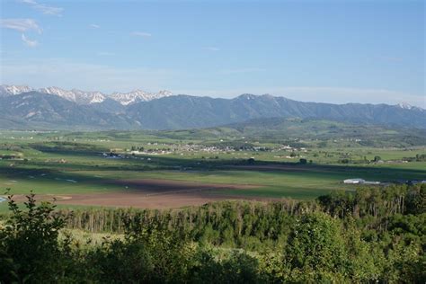 Thayne, Wyoming | Wyoming, Mountain scene, Rocky mountains