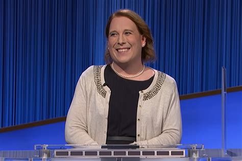 Amy Schneider Reveals She's 'On a Quest' To Win $1 Million on 'Jeopardy ...