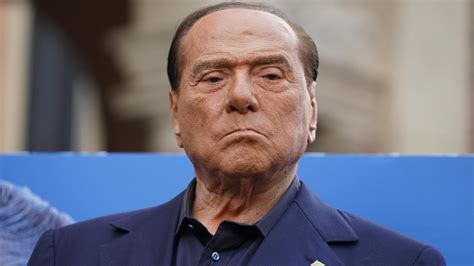 Berlusconi at a rally in Monza: "I'll be back on the pitch for the 2023 policies. Forza Italia ...
