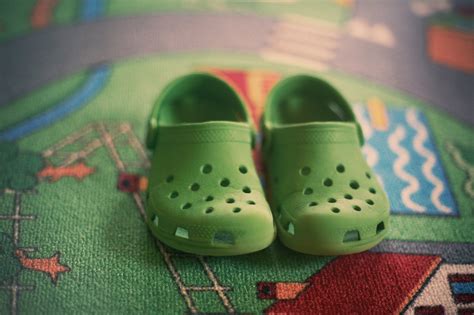 Crocs Is Up 140% in 2021 -- Is the Stock Still Wildly Undervalued ...