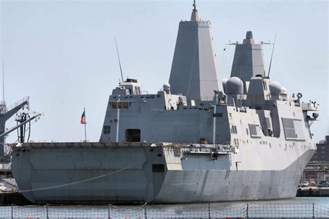 USS San Antonio LPD-17 Amphibious Transport Dock | DefenceTalk Forum