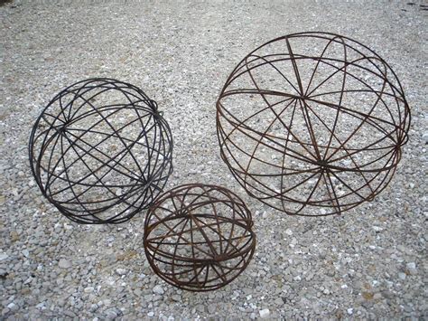 Metal Garden Yard Art Balls Spheres | Metal yard art, Garden spheres, Metal flower wall decor