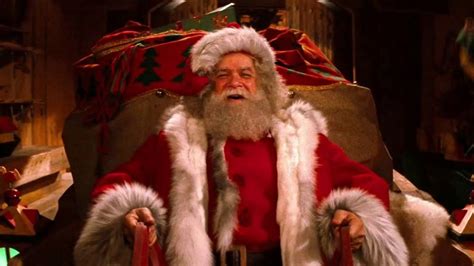 Classic Christmas Movies Fans Loved That Critics Hated