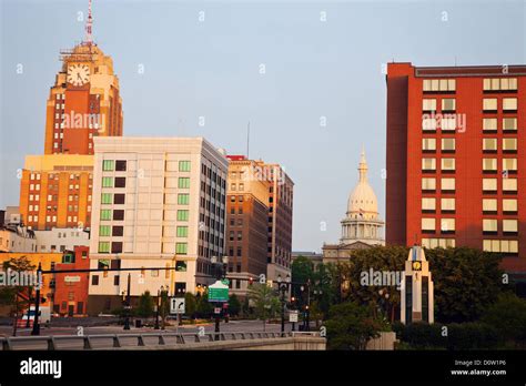 Lansing skyline michigan hi-res stock photography and images - Alamy