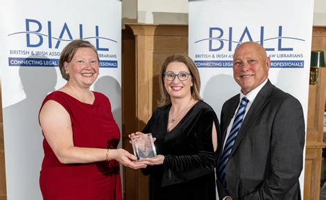 Wildy BIALL Law Librarian of the Year 2023 awarded to Susan Boyle | The ...