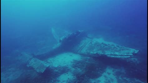 Scuba diving to a downed Stuka in Croatia - YouTube