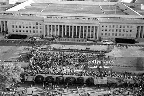 491 Pentagon Mall Stock Photos, High-Res Pictures, and Images - Getty ...