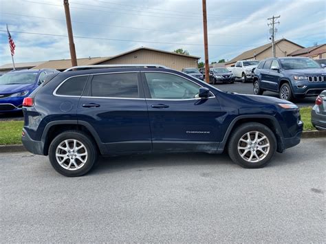 Pre-Owned 2014 Jeep Cherokee Latitude 4WD 4D Sport Utility