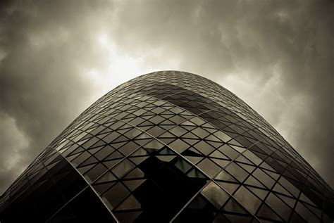 Gherkin building - Architecture - Photo.net