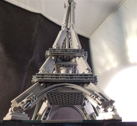 LEGO FAN and Videos!: Building the LEGO Architecture The Eiffel Tower 21019