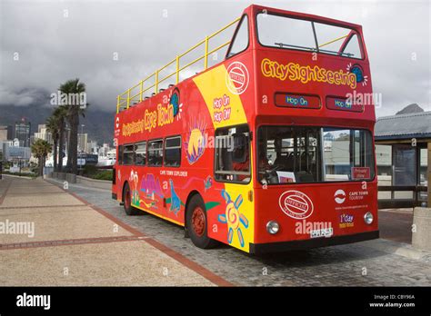 Cape Town: V&A Waterfront - tour bus Stock Photo - Alamy