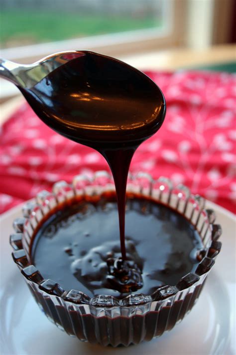 The Best Hot Fudge Sauce – Laura's Kitchen