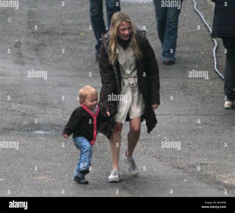 Michelle Williams with her daughter Matilda Rose Ledger on the set of ...