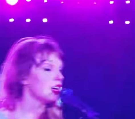 Taylor Swift Updates on Twitter: "📹 | Taylor singing “Long Live” on her ...