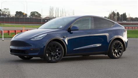 Tesla Accelerates Model Y Crossover SUV, Deliveries to Begin March 2020 | Gear Primer