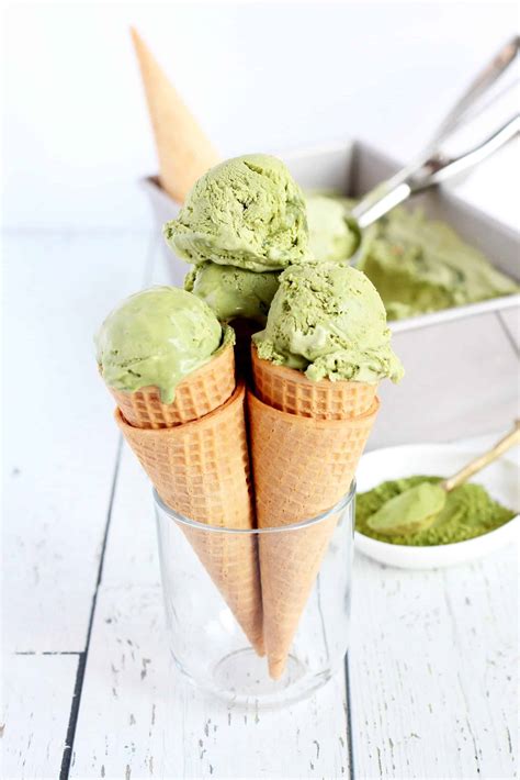 MATCHA GREEN TEA NO CHURN ICE CREAM - Julia Recipes