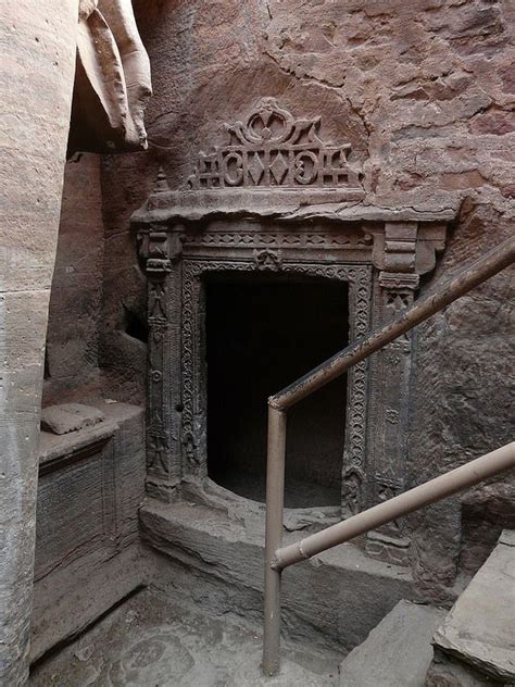 Jain Tirthankar Statues | Sacred Architecture