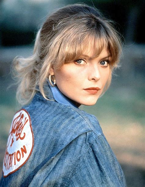 Michelle Pfeiffer in Grease 2 (1982) | Belle femme du monde, Femme du monde, Plus belle femme