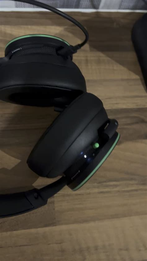 Xbox headset says it’s charged but when trying to turn on, it makes the ...