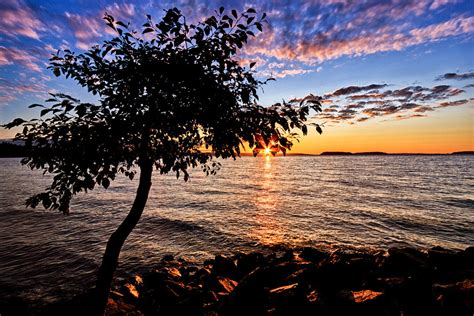 Puget Sound Sunset | A shot from a sunset this Summer at How… | Flickr