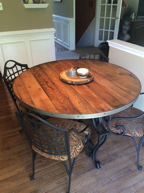 Reclaimed Wood Kitchen Table Round – Things In The Kitchen