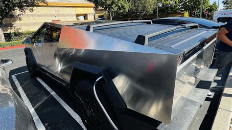 Take A Closer Look At The Tesla Cybertruck’s Roof Bars - Cars News Informer