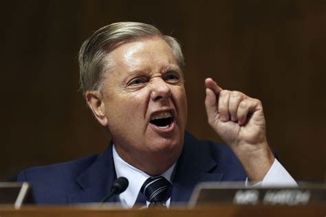 Lindsey Graham Wants You to Know He’s a ‘Single White Man’ | Observer