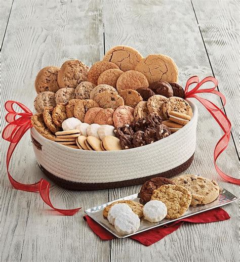 Deluxe Holiday Cookie Gift Basket | Best Gift Baskets From Harry and ...