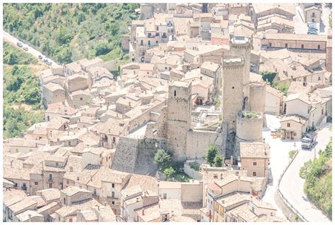 Pacentro Italy Travel Blog - Province of L'Aquila in Abruzzo, Italy - belindajeanphotography.com