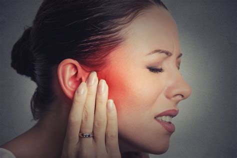 Swollen Ear Canal: Common Causes, Symptoms, and Treatment Options