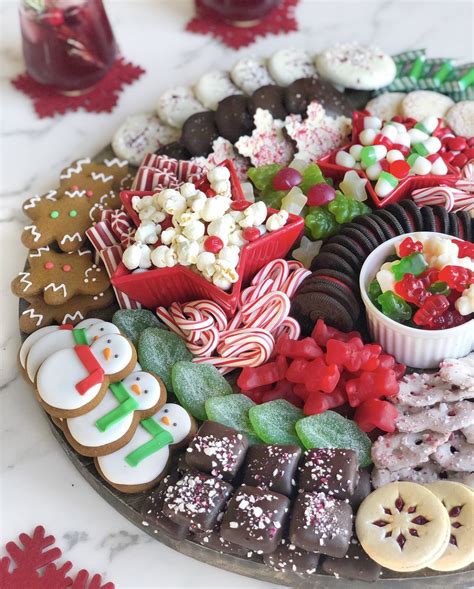 Christmas Candy Dessert Charcuterie Board | Ain't Too Proud To Meg ...