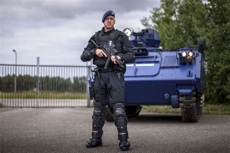 Koninklijke Marechaussee - Maréchaussée Royale - Hollande Police, Men In Uniform, Emergency ...