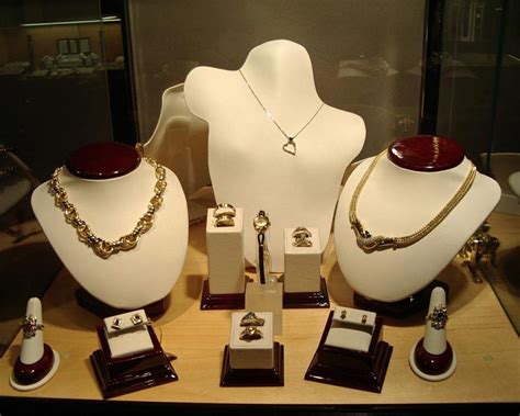 Jewellery Sales in Toronto - Gold & Silver Jewellery | Aria Jewellers