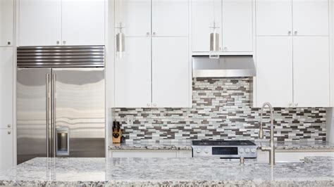 Modern Kitchen Backsplash Ideas for Stylish Homes | Floorily