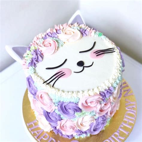 Pin by Bobbie P on Buttercream Cakes & Flowers | Birthday cake for cat, Cake, Girl cakes