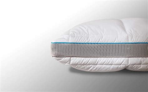 Simba Hybrid Pillow Review (2019): Space-age Sleeping Comfort