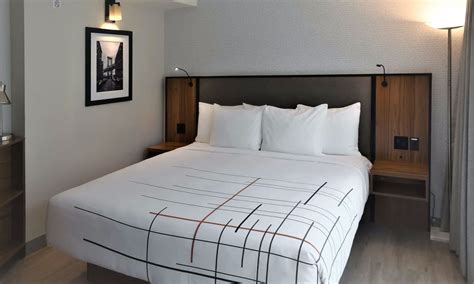 La Quinta Inn & Suites by Wyndham Times Square South, New York City - HotelTonight