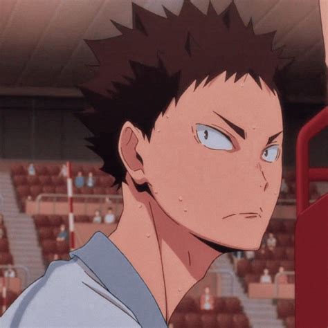 ┊↺ 𝐈𝐖𝐀𝐈𝐙𝐔𝐌𝐈 ⤨┊ in 2021 | Haikyuu, Iwaizumi, Anime