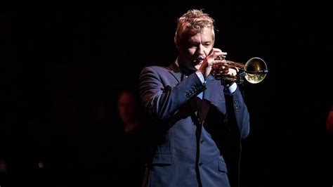 Watch Chris Botti Live with Orchestra & Special Guests: Homecoming ...