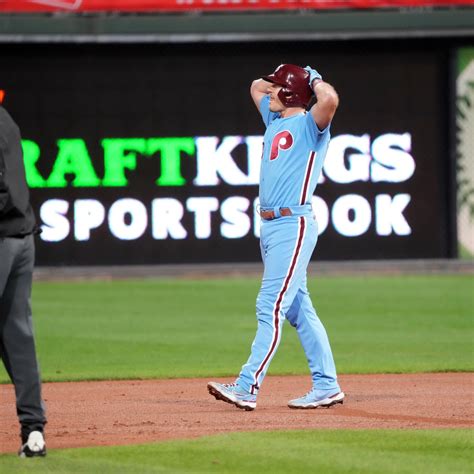 Why are the Phillies wearing blue uniforms in the World Series? - oggsync.com