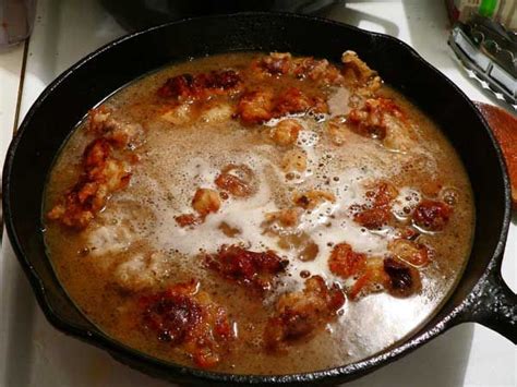 Chicken Gizzards with Gravy, add the gizzards back to the skillet. | Chicken gizzards, Southern ...