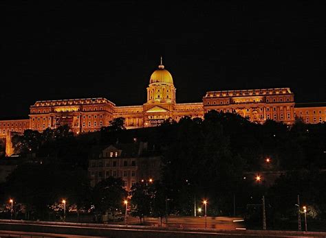 Budapest,castle,night image,hungary,lights - free image from needpix.com