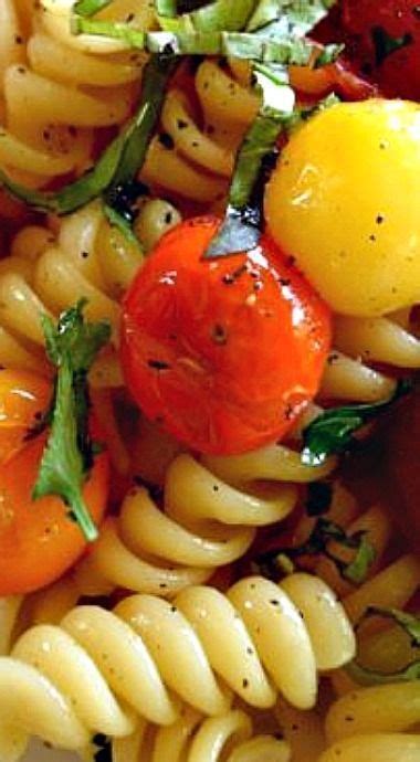 Barefoot Contessa’s Herb and Garlic Tomatoes | Vegetable recipes ...