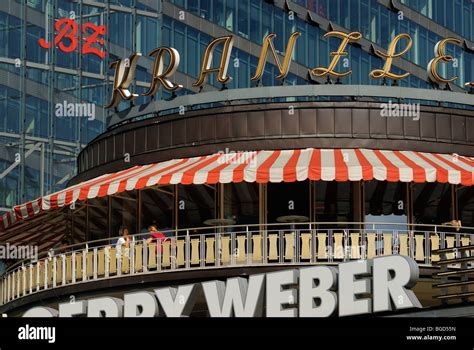 Neues Cafe Kranzler. Neue Kranzlereck am Kurfürstendamm ...