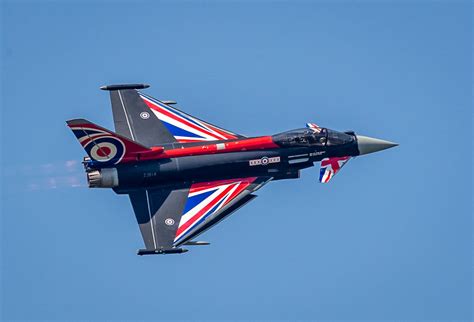 'Blackjack' RAF Typhoon Display aircraft, callsign 'Anarchy 1' - EOS magazine forum