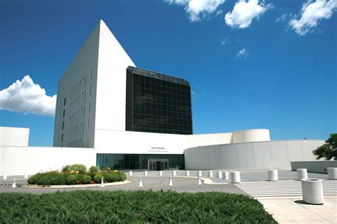 JFK library 3 - WikiArquitectura